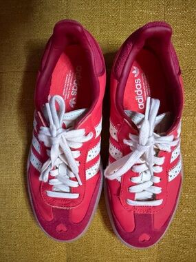 adidas Red & White Retro Low-Top Sneakers